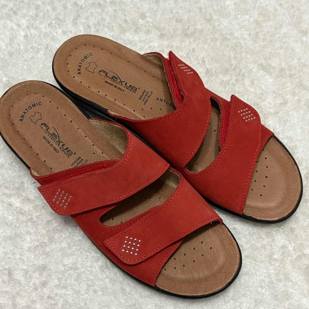 Flexus by Spring Step Red Suede Slide Sandals Eur 41 EUC